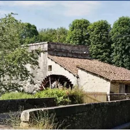 Bed and Breakfast Chez Sarah - L'Escapade Javerlhac-et-la-Chapelle-Saint-Robert Экстерьер фото